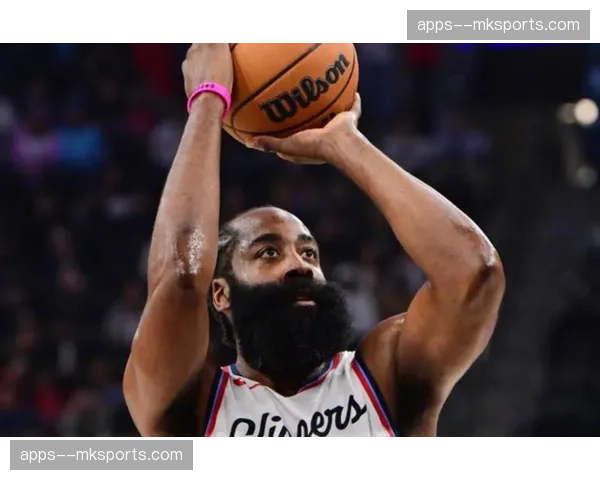 哈登三分命中率稳定在37.5% 骑士外线火力重要保障